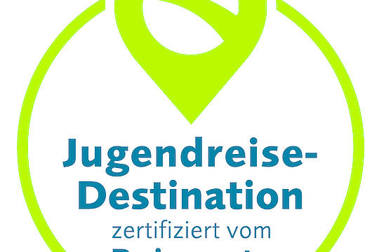 Siegel einer Jugendreise-Destination, welche vom Deutschen Reisenetz zertifiziert wurde