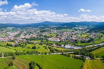 Blick auf die Glasstadt Zwiesel in der Ferienregion Nationalpark Bayerischer Wald