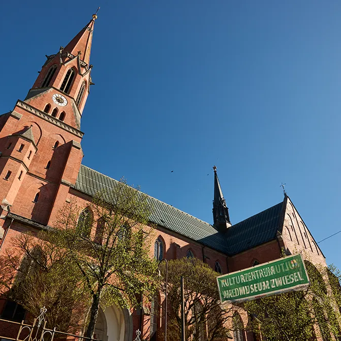 Zwieseler Kirche