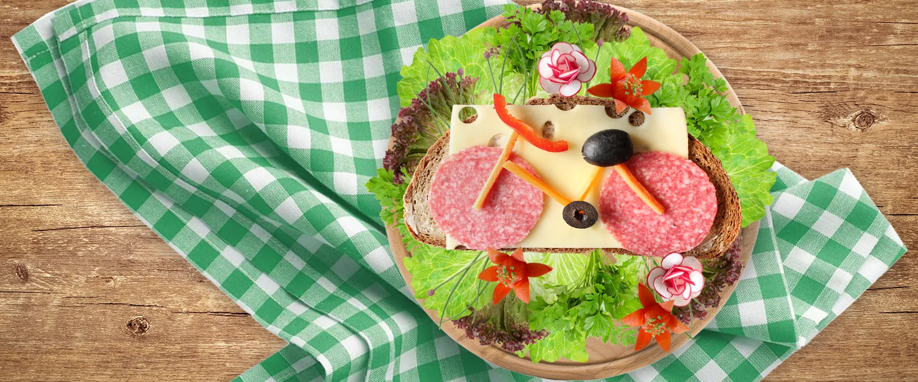 5-Gänge-Radeln mit Fahrrad-Brotzeit in Form eines Fahrrads, mit frischen Zutaten 5-Gänge Radeln