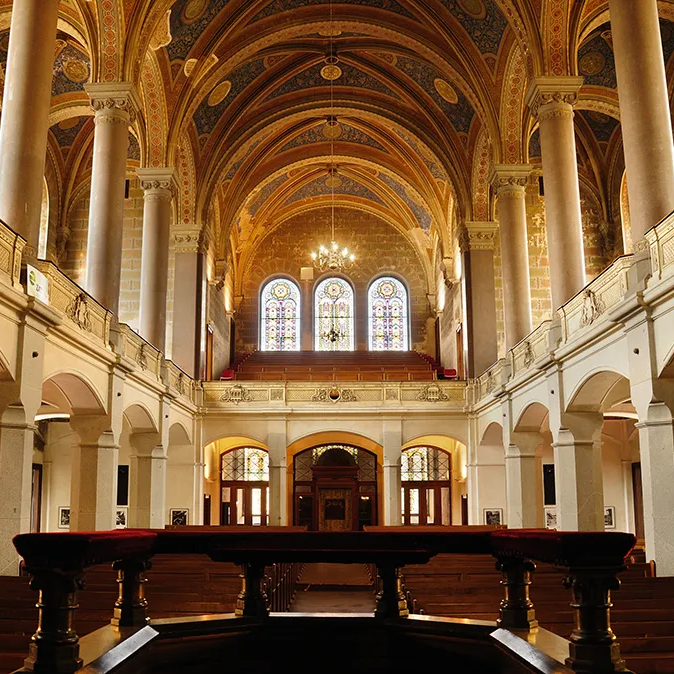 Prächtige Innenansicht der Pilsener Synagoge Synagoge von innen in Pilsen